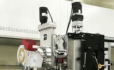 HVA 真空闸阀 11000 系列应用于 OLED 镀膜机