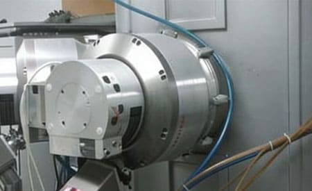 上海伯东 Pfeiffer 普发涡轮分子泵 HiPace 2300 应用于电子束蒸发镀膜